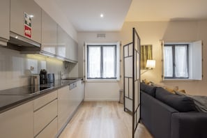 Fridge, microwave, oven, dishwasher