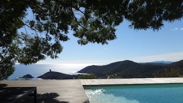 Una piscina climatizada