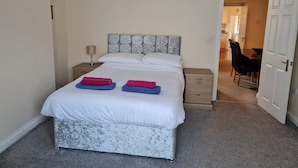 Appartamento, 2 camere da letto, vista giardino