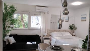 2 bedrooms, in-room safe, iron/ironing board, travel crib