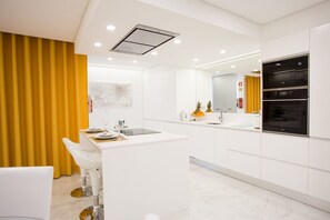 Fridge, microwave, oven, dishwasher