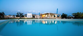 Prestige Pool Trullo - Torre Suda