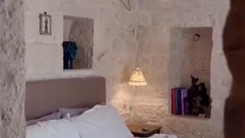 1 bedroom, in-room safe, travel crib, free WiFi
