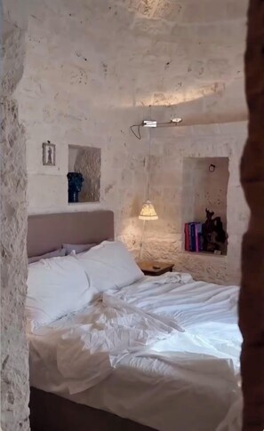 1 bedroom, in-room safe, travel crib, free WiFi