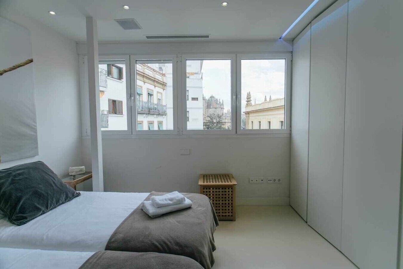 2 dormitorios, tabla de planchar con plancha, wifi