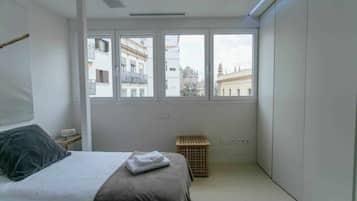 2 dormitorios, tabla de planchar con plancha, wifi