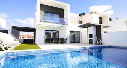 Deluxe Villa - Villa de Férias com Piscina Privada By SCH