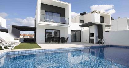 Deluxe Villa - Villa de Férias com Piscina Privada By SCH