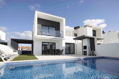 Deluxe Villa - Villa de Férias com Piscina Privada By SCH