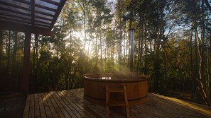 Outdoor spa tub