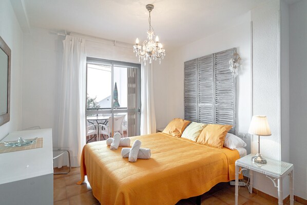 2 bedrooms, iron/ironing board, free WiFi, bed sheets - Carabeo II 5 Apartment by Casasol (Nerja)