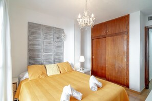 2 chambres, fer et planche à repasser, accès au Wi-Fi (inclus)