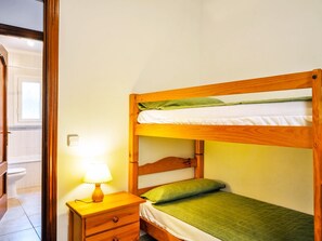 3 Schlafzimmer, Bügeleisen/Bügelbrett, kostenloses Internet, Bettwäsche