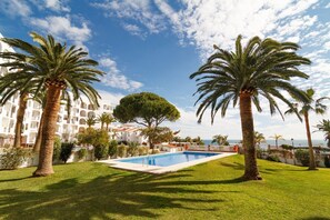 Pool - Carabeo 45 Studio by Casasol (Nerja)