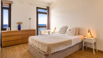1 chambre, fer et planche Ă  repasser, Wi-Fi, draps fournis