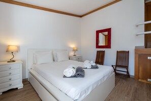 1 bedroom, free WiFi, bed sheets