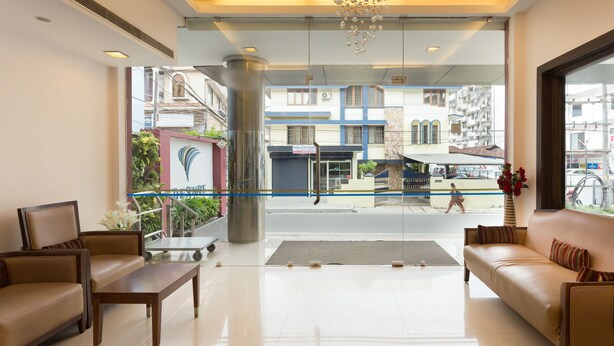 Lobby - Treebo The Senate Hotel (Kanayannur)
