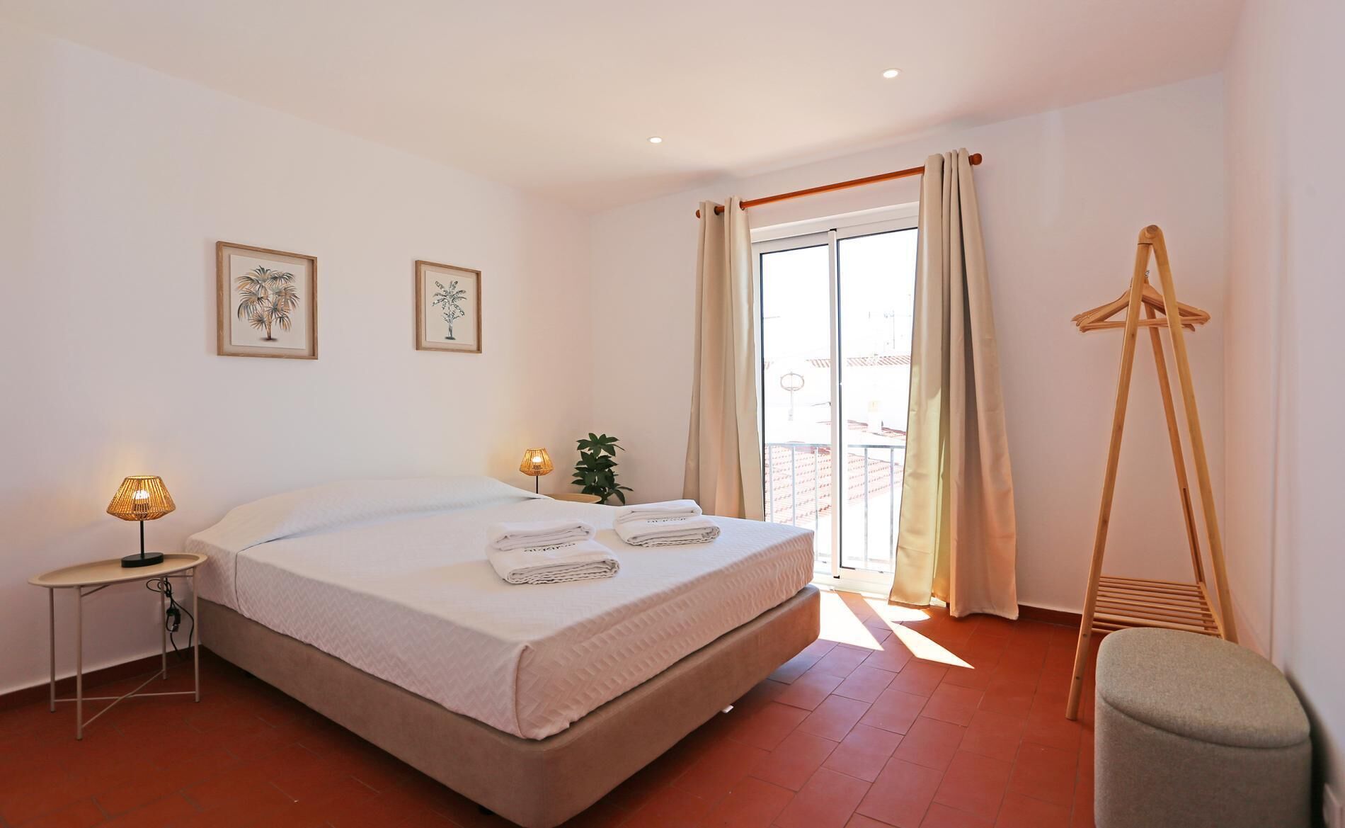 1 bedroom, iron/ironing board, WiFi (free), bed sheets