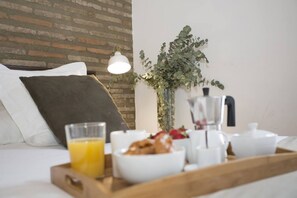 2 室のベッドルーム、WiFi、ベッドシーツ