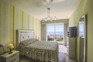 5 soverom, safe på rommet, strykejern/-brett og wi-fi (inkludert)