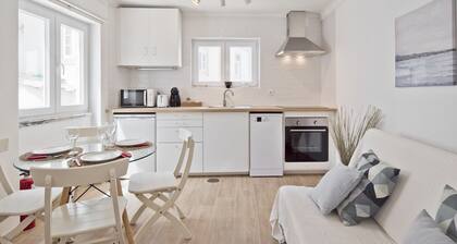 Ericeira Typical Apartment (C69)