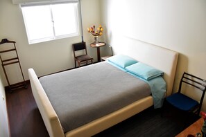 1 bedroom, iron/ironing board, WiFi, bed sheets - Ribeira Oporto Apartment II (NEW) (Porto)