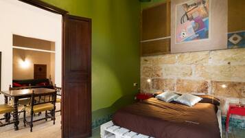 2 chambres, fer et planche Ă repasser, accĂšs Internet, draps fournis