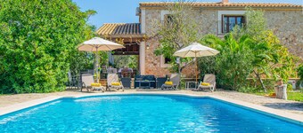 Son Tresco 126 fantastic finca perfect for groups, with garden, terrace, ping pong and WiFi