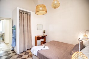 2 chambres, fer et planche à repasser, accès au Wi-Fi (inclus)