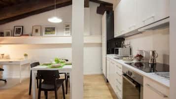 Fridge, microwave, dishwasher, coffee/tea maker