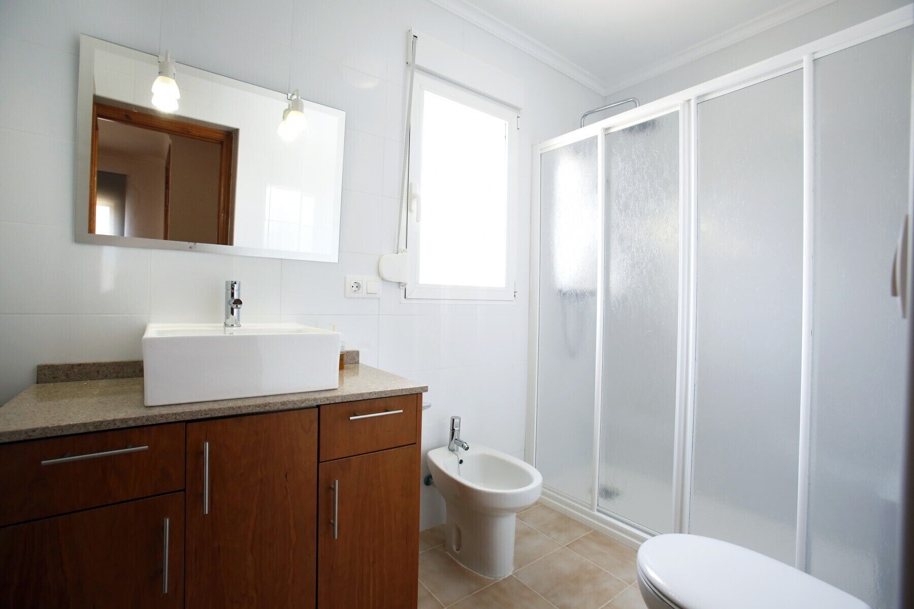 Shower, towels