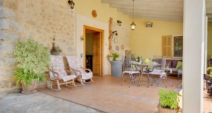 country estate ideal for families