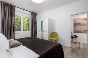 4 camere, ferro/asse da stiro, Wi-Fi, lenzuola