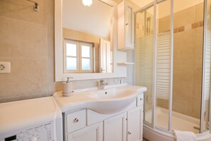 Hair dryer, towels
