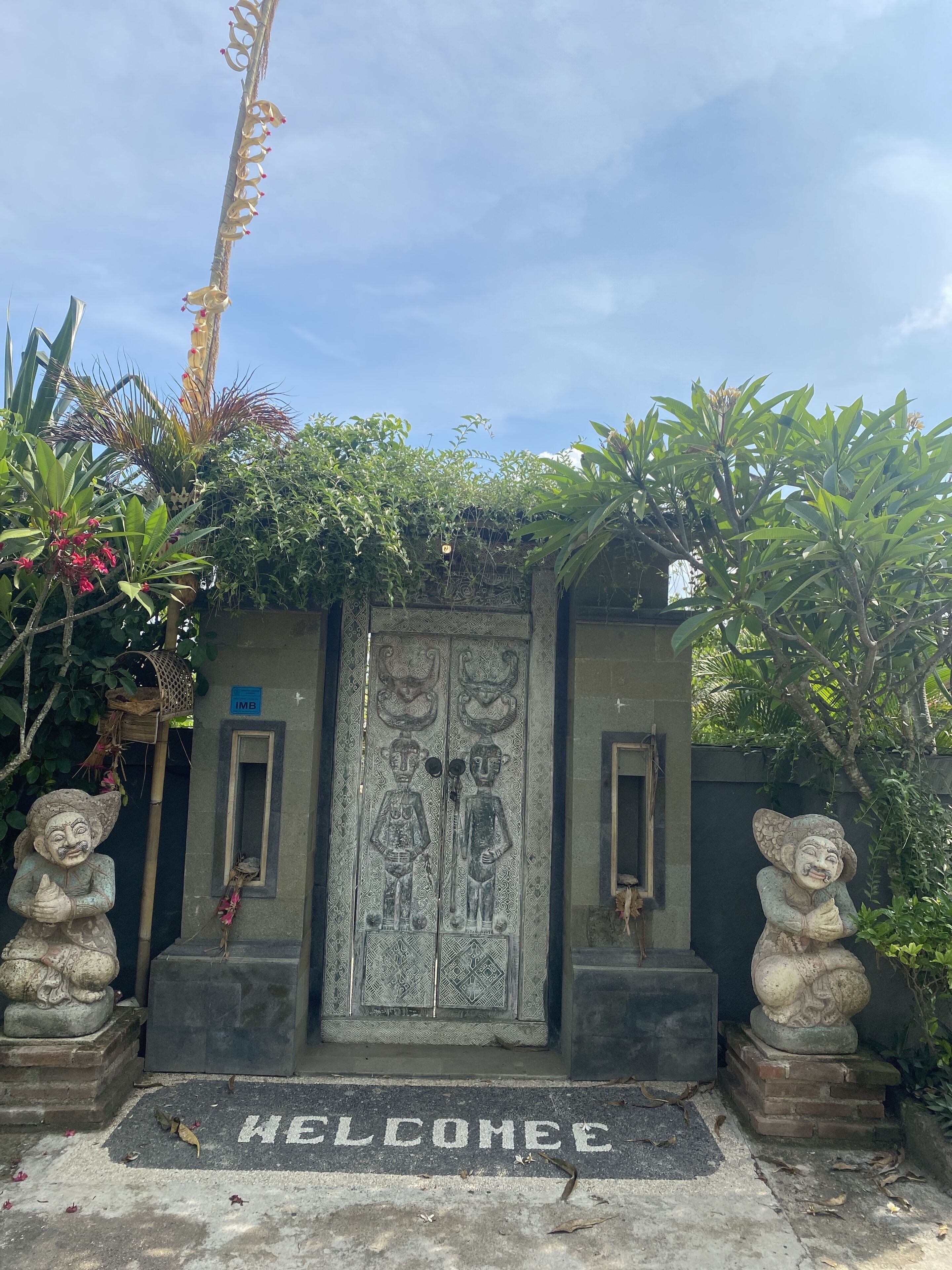 Entrada de la propiedad