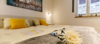 Apartment Castel with sea view for 4 persons in Porec, top location, close to the sea