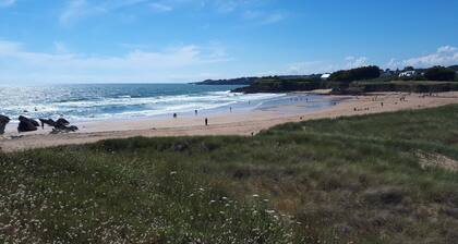 Beheizter Pool mit Blick auf Meer Strand 5 Minuten zu FuĂ