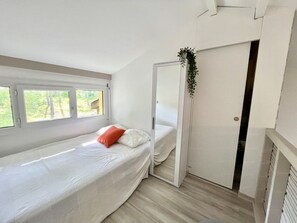 2 bedrooms, free WiFi