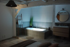 1 chambre, chambres insonorisées, fer et planche à repasser, Wi-Fi