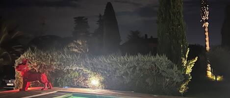Piscina a l'aire lliure i piscina climatitzada