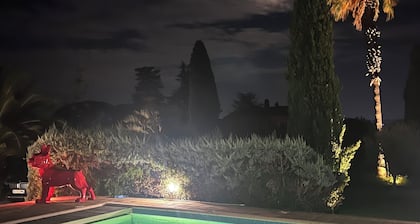 Herrliche Villa in Frieden in GRIMAUD, Schwimmbad, Kegelbahn: St. Tropez, Ste Maxime