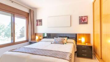 3 chambres, fer et planche Ă repasser, lit parapluie, Wi-Fi