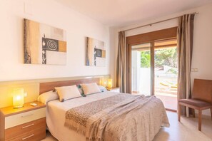 3 habitaciones, tabla de planchar con plancha, cuna de viaje y wifi 