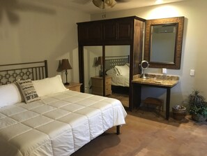 2 habitaciones, tabla de planchar con plancha, internet y ropa de cama 