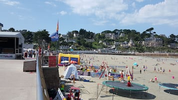 In Strandnähe, Liegestühle