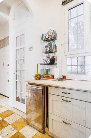 Interior - RARE 55m2 APARTMENT WITH TERRACE-GARDEN (48 m2) Near all amenities (Antibes)