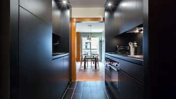 Fridge, microwave, oven, dishwasher