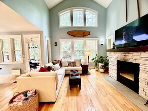 TV, fireplace, DVD player, ping pong