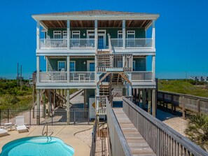 Property grounds - Shore Therapy | Oceanfront + Private Heated Pool! (North Topsail Beach)