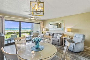 TV - 103 REMODELED January 2019! Come Enjoy Our BEACH! Destin Beach Club (Destin)